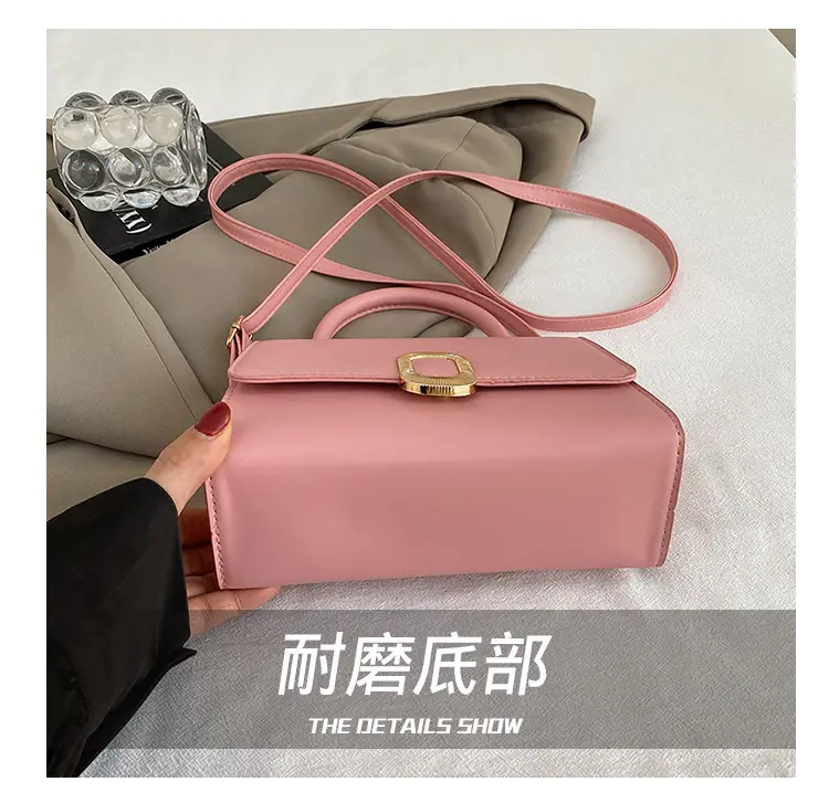 Black Square Shoulder Bag with Gold Clasp — feature 5