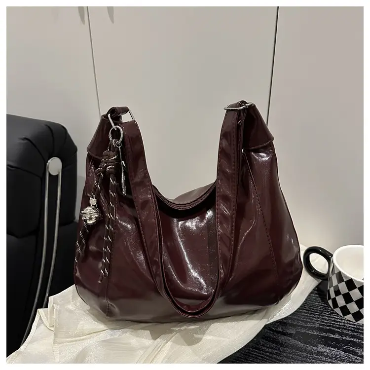 Women's Cream Shoulder Crossbody Tote Bag with Tassel — feature 25