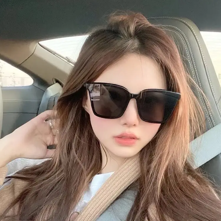 Korean Style Polarized Sunglasses Anti-UV Red Book