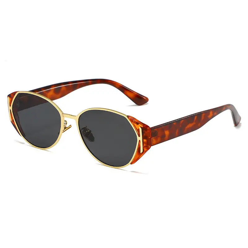 Trendy Cat-Eye Sunglasses with UV Protection - Image 13
