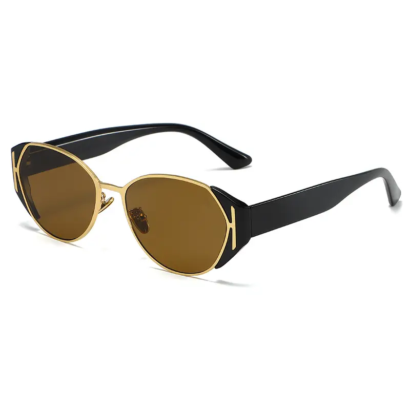 Trendy Cat-Eye Sunglasses with UV Protection - Image 2