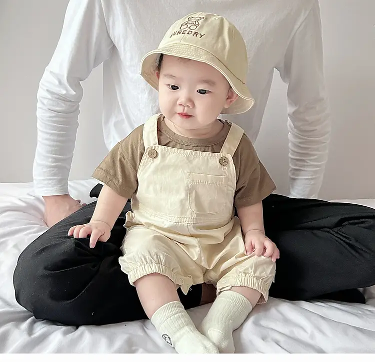 Brown Over-the-Foot Suspenders Pants Set for Boys 2025 — feature 1