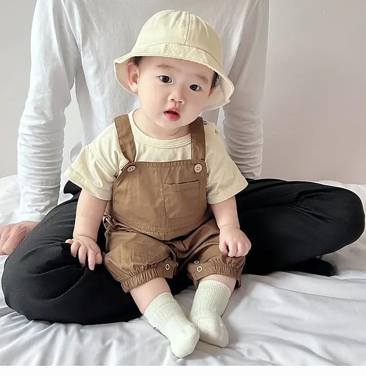 Brown Over-the-Foot Suspenders Pants Set for Boys 2025 — feature 3