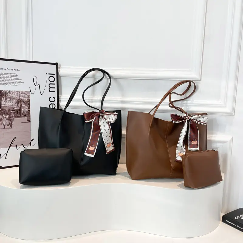 Women 2025 Large Capacity Tote Bag Black Leather - Image 4