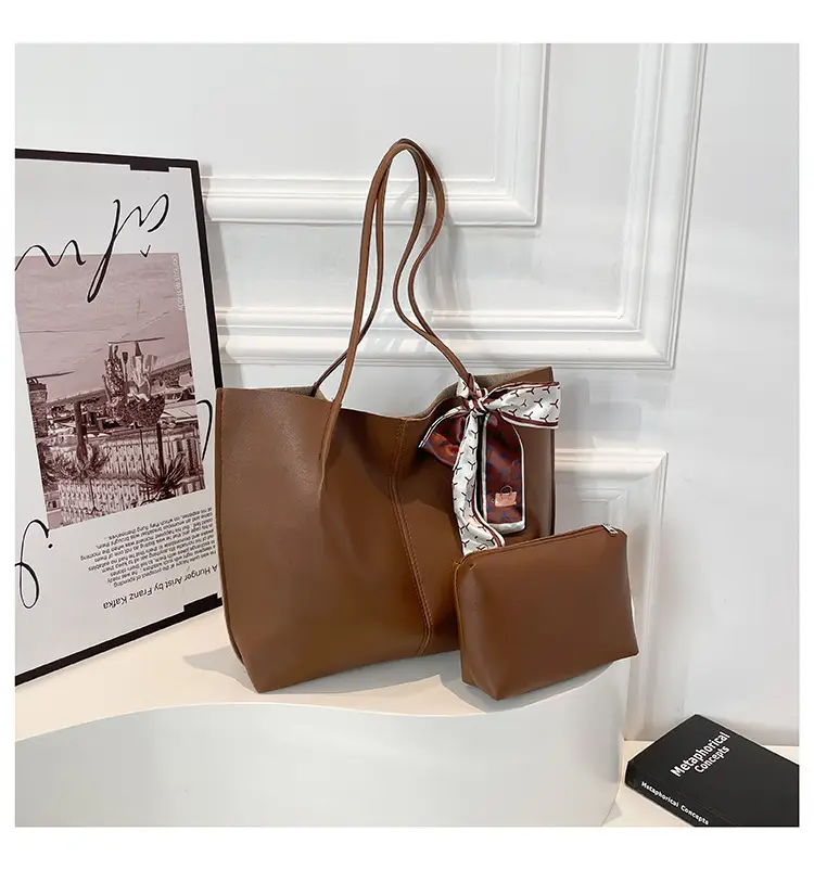 Women 2025 Large Capacity Tote Bag Black Leather — feature 15