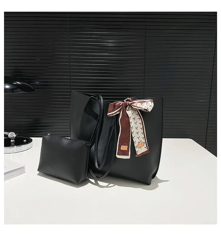 Women 2025 Large Capacity Tote Bag Black Leather — feature 18