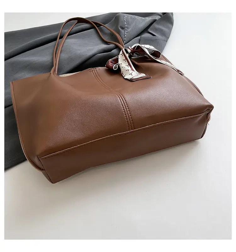 Women 2025 Large Capacity Tote Bag Black Leather — feature 48