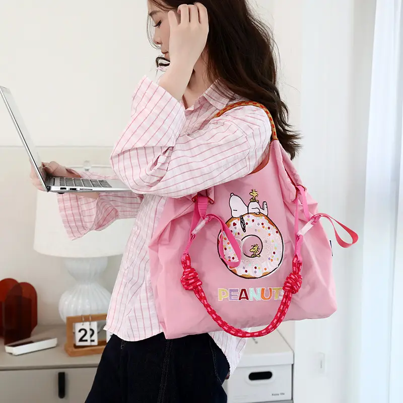 Snoopy Donut Cartoon Crossbody Bag Pink Large Capacity — feature 11