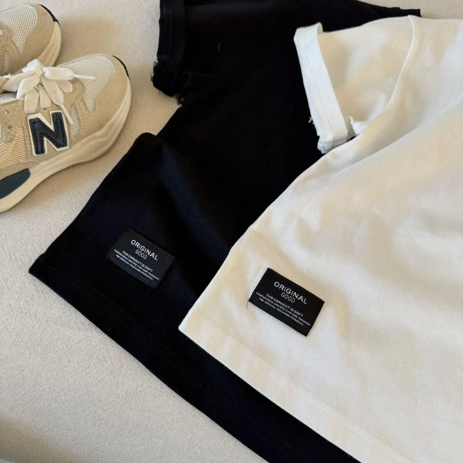 Korean Style Boys Cotton Top 2025 White Black — feature 3