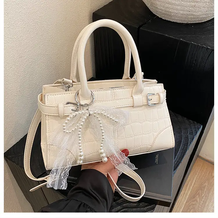 Black Crocodile Texture Crossbody Bag with Lace Bow — feature 12
