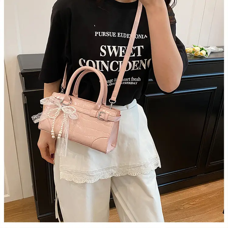 Black Crocodile Texture Crossbody Bag with Lace Bow — feature 21
