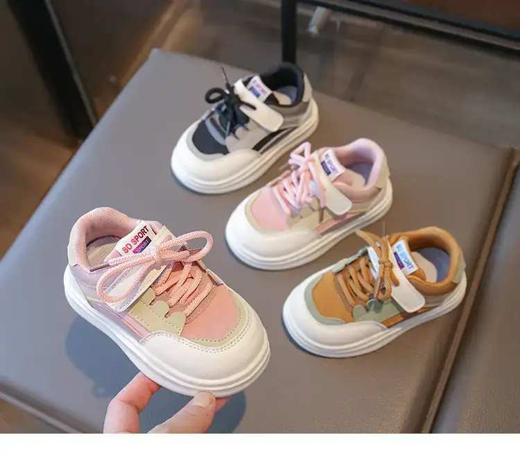 Kids White Black Comfortable Sports Sneakers — feature 8