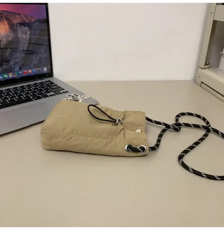 Xiaozhong Drawstring Mobile Phone Bag Waterproof Running Bag — feature 18