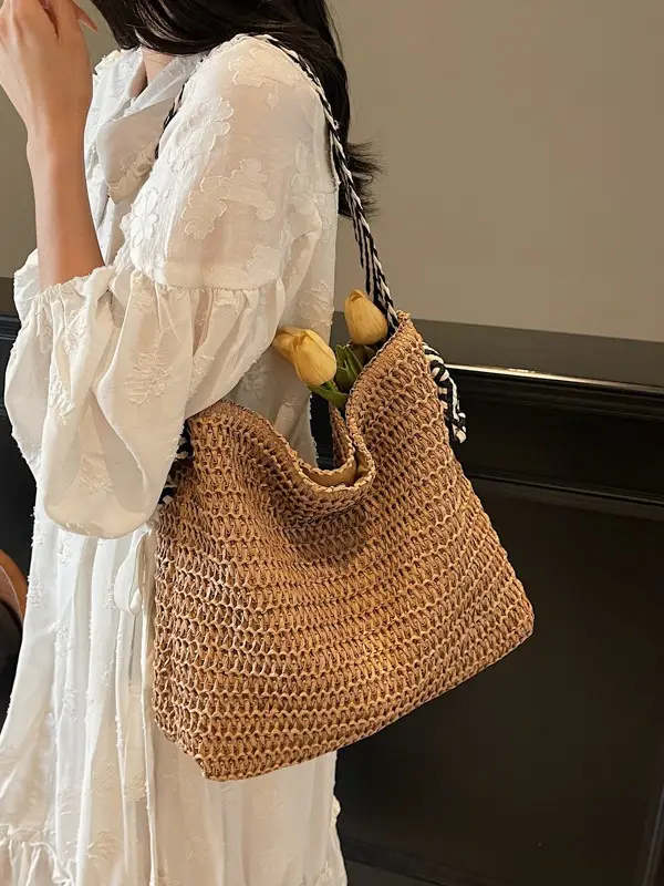 Women Straw Bag Large Capacity Beach Travel Shoulder Bag - Image 3