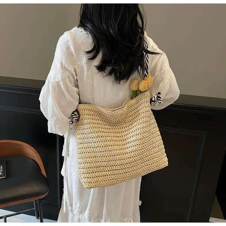 Women Straw Bag Large Capacity Beach Travel Shoulder Bag — feature 10