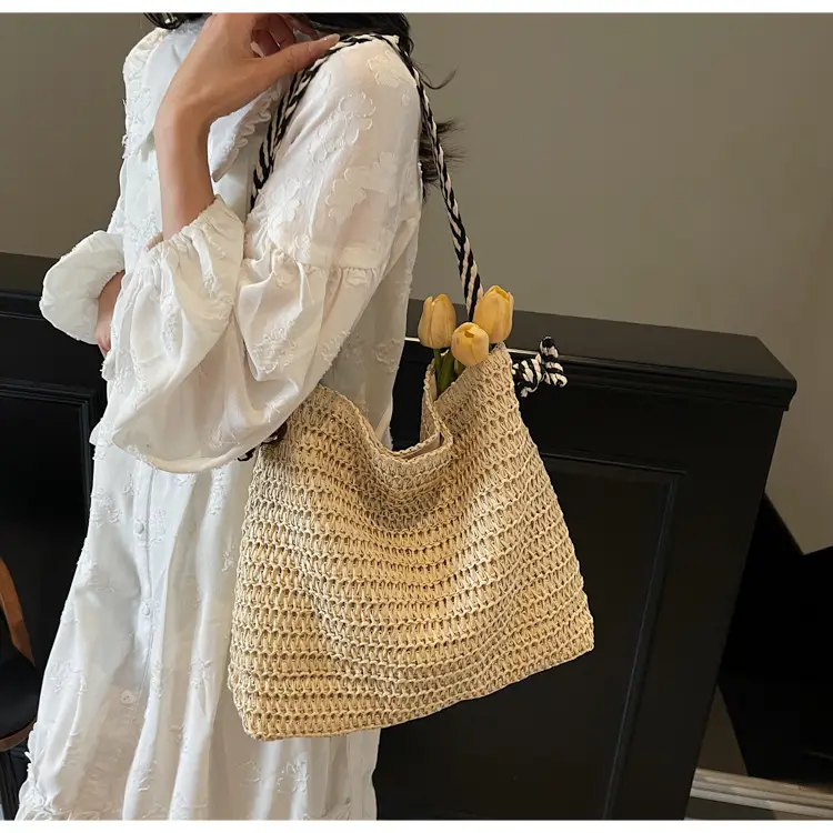 Women Straw Bag Large Capacity Beach Travel Shoulder Bag — feature 9