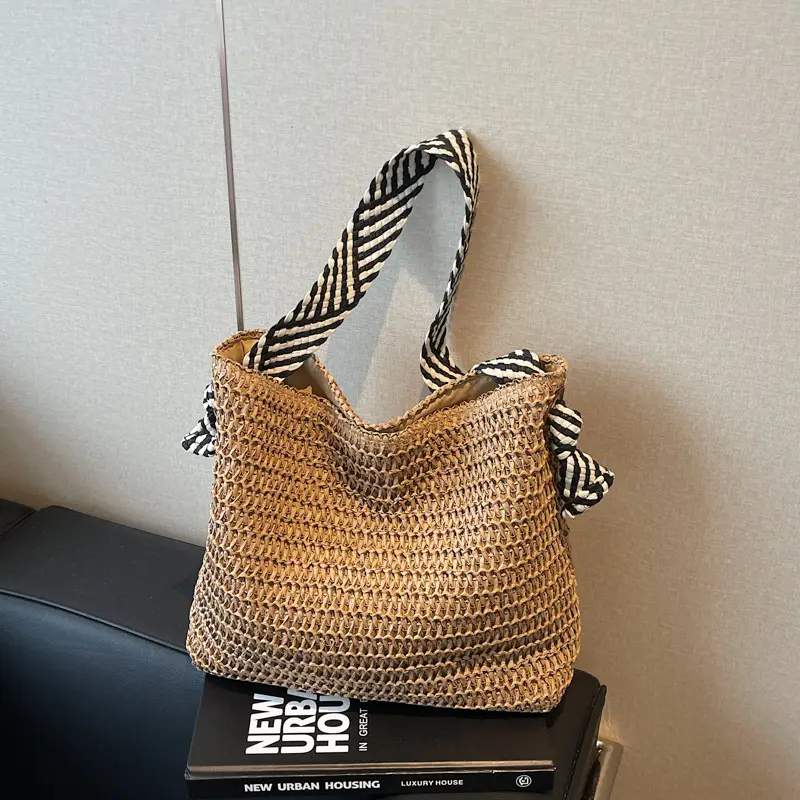 Women Straw Bag Large Capacity Beach Travel Shoulder Bag - Image 2