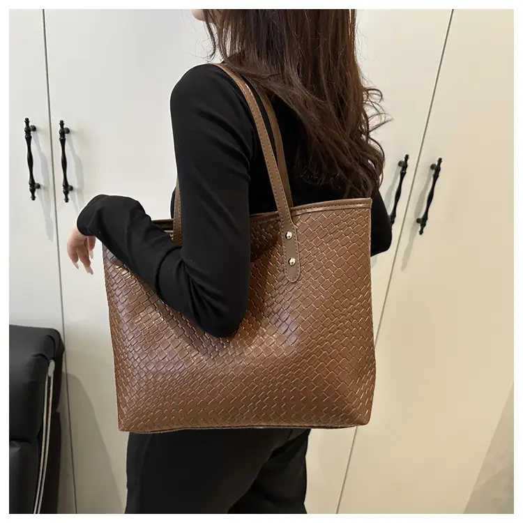 2025 New Arrival White Textured Tote Bag with Brown Handles — feature 14