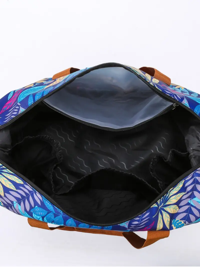 Large Capacity Printed Travel Bag Waterproof Lightweight