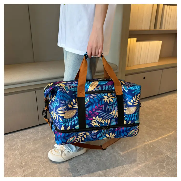 Large Capacity Printed Travel Bag Waterproof Lightweight — feature 33
