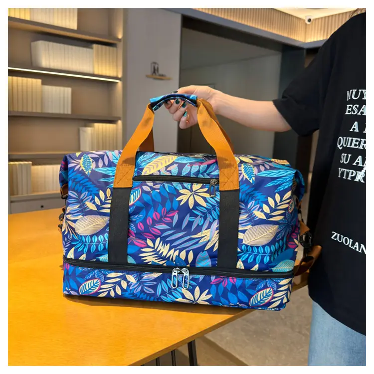 Large Capacity Printed Travel Bag Waterproof Lightweight — feature 35