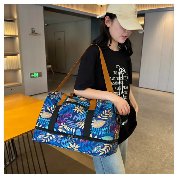 Large Capacity Printed Travel Bag Waterproof Lightweight — feature 36