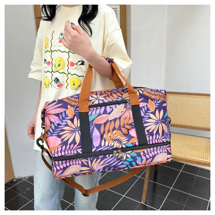 Large Capacity Printed Travel Bag Waterproof Lightweight — feature 41