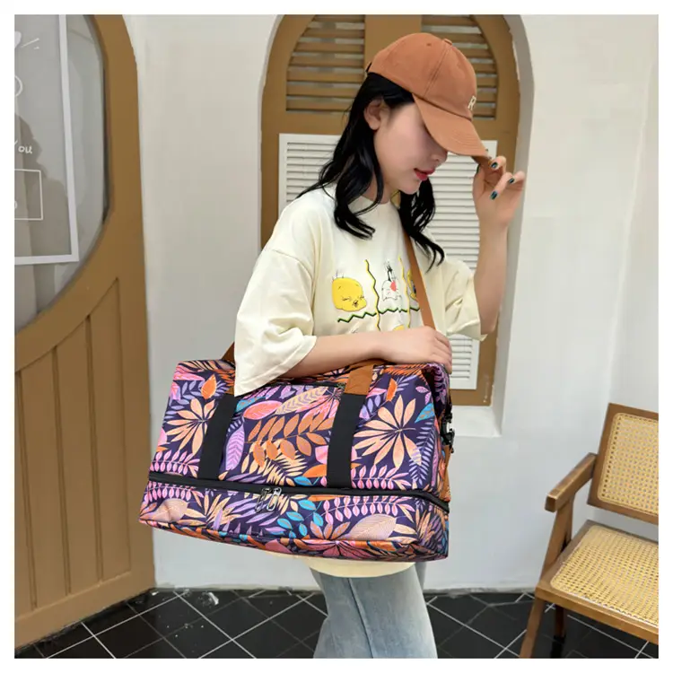 Large Capacity Printed Travel Bag Waterproof Lightweight — feature 43