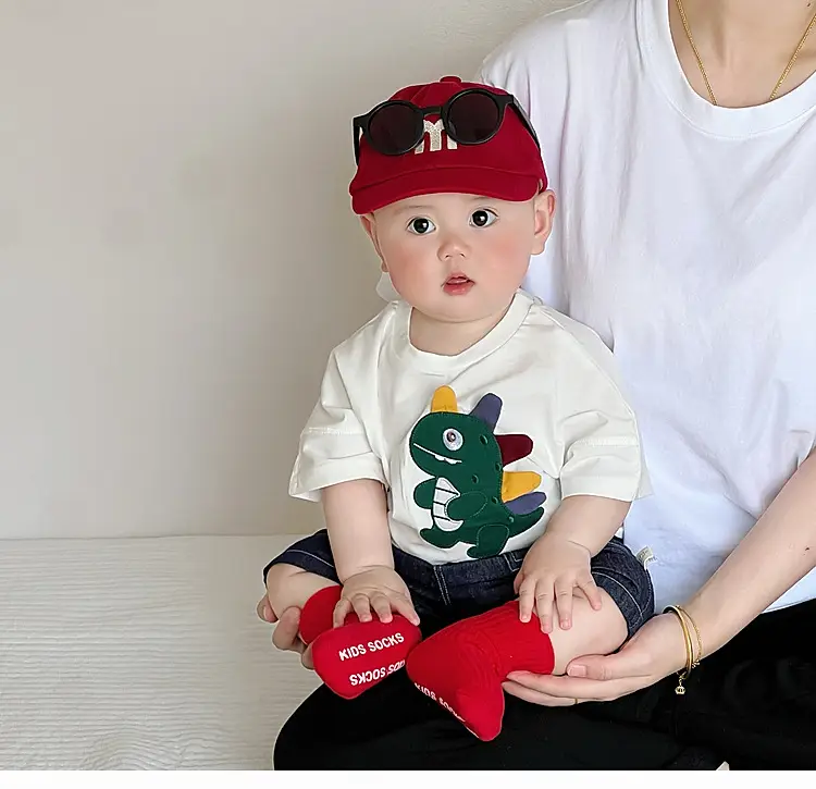 Boys Green Star Embroidered Shorts 2025 — feature 1
