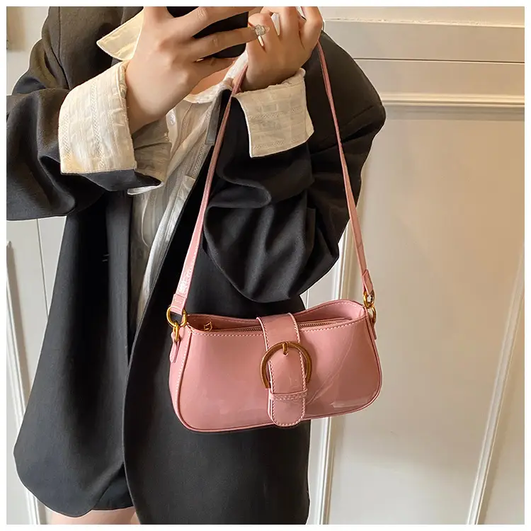 Red Textured Shoulder Bag for Women 2025 Spring — feature 17