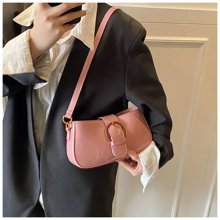 Red Textured Shoulder Bag for Women 2025 Spring — feature 20