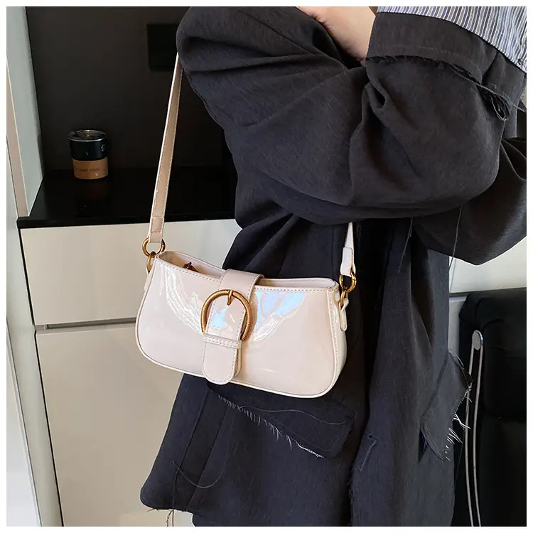 Red Textured Shoulder Bag for Women 2025 Spring — feature 32