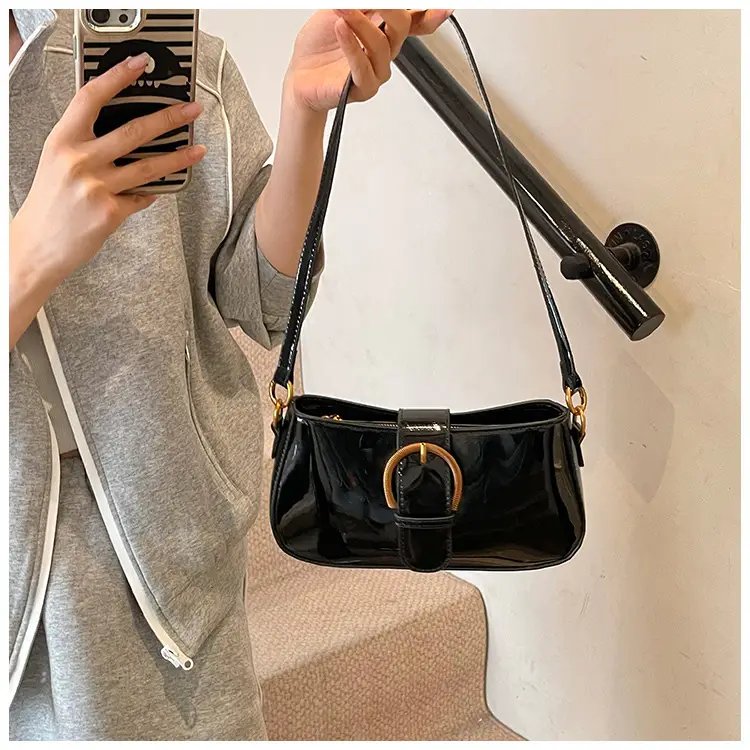 Red Textured Shoulder Bag for Women 2025 Spring — feature 38
