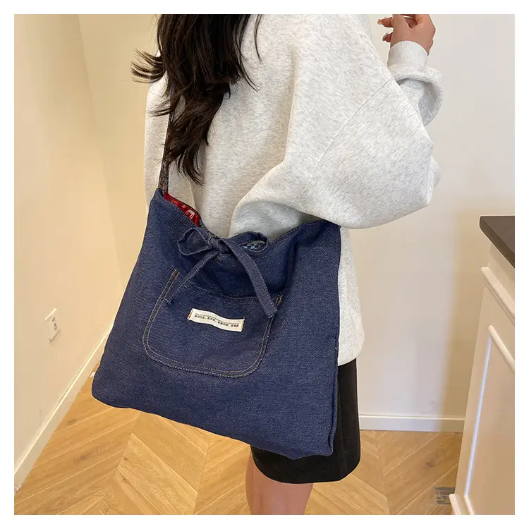 Vintage Ethnic Collage Crossbody Bag 2025 — feature 13