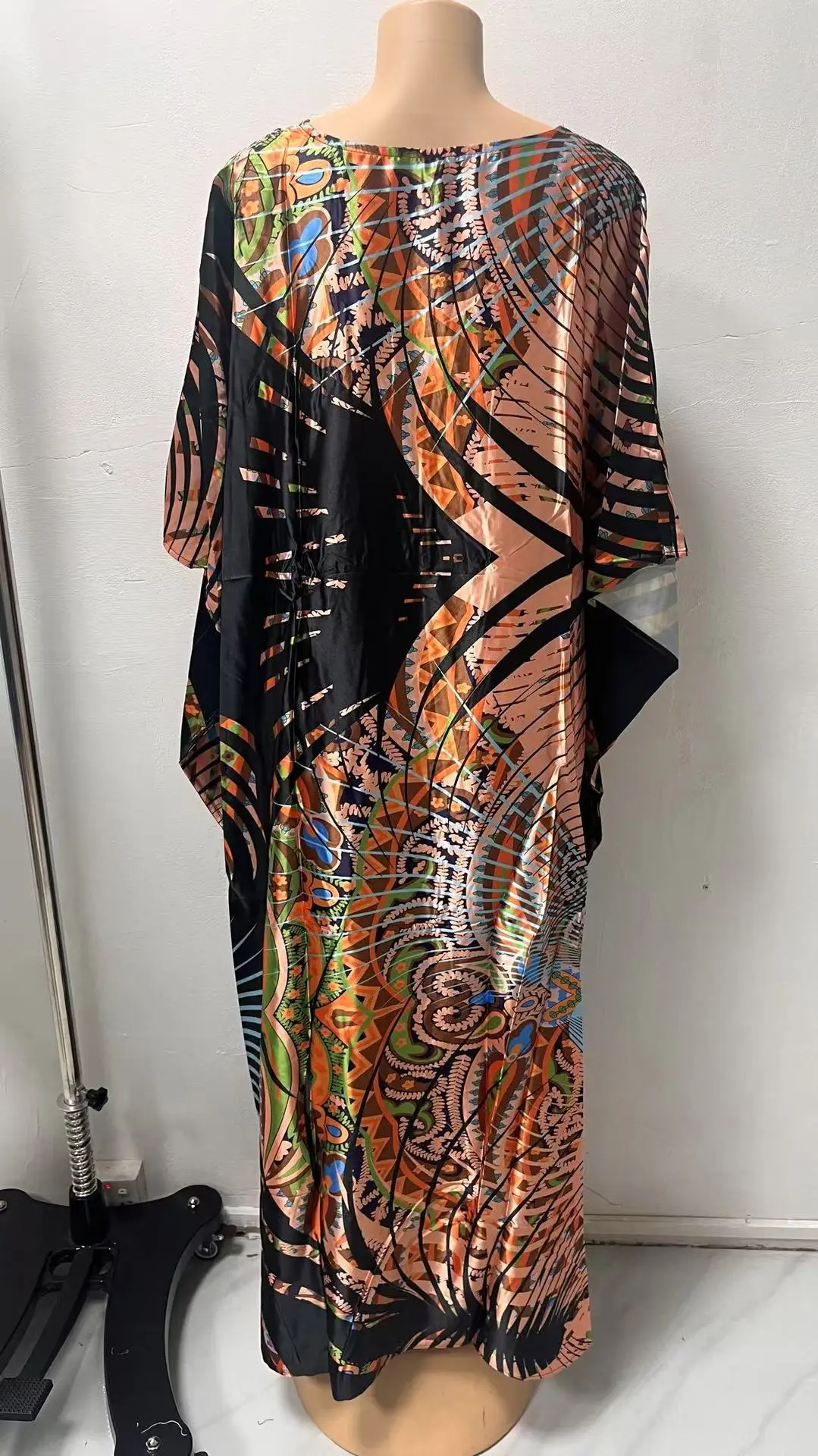 Cross-Border Printed Large Hem Dress for Women — feature 3