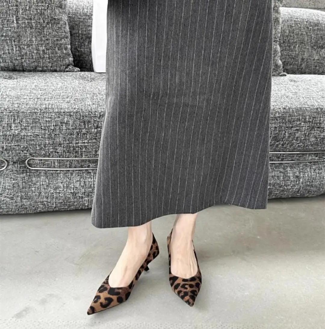Fashionable, Sexy and Comfortable Pointed-Toe Shallow High Heels, Sexy Cat-Heeled Shoes, Pointed-Toe French New Leopard Print Stiletto Shoes — feature 3