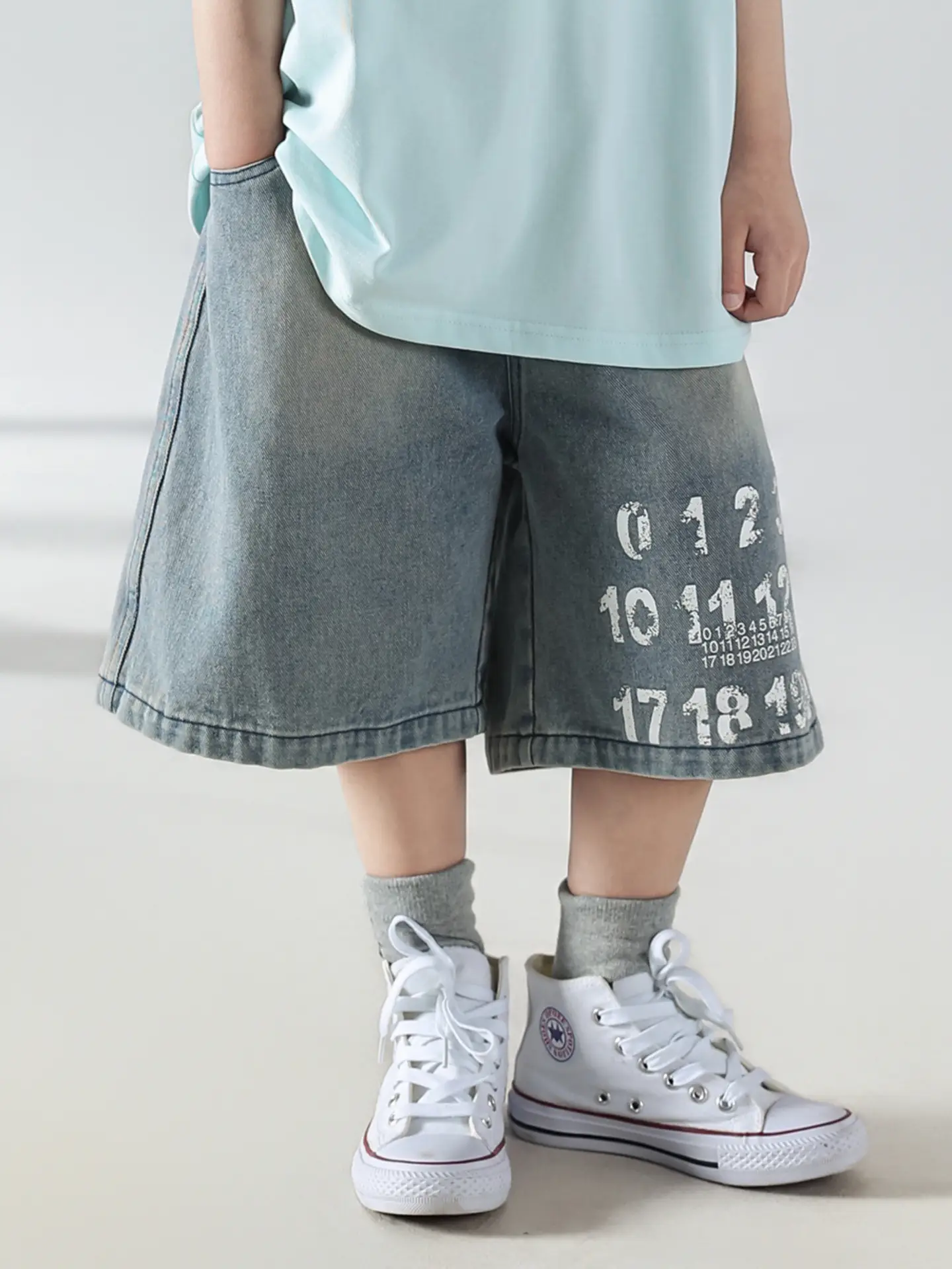 Boys Summer Printed T-Shirt Shorts Set White Denim — feature 17