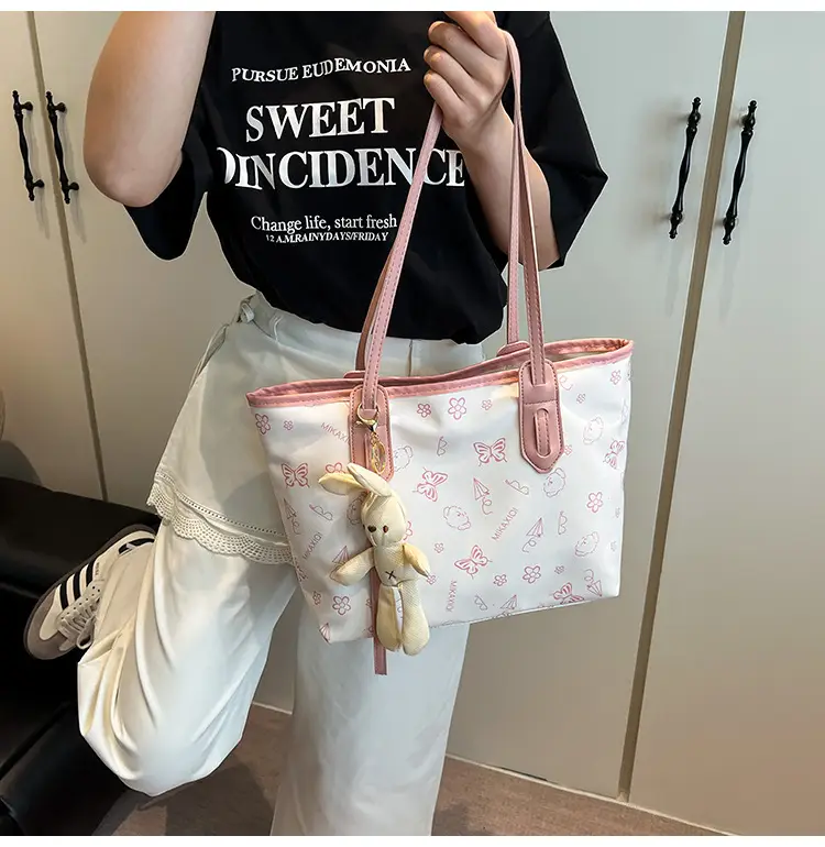 New Fashion Women's Printed Tote Bag with Cute Bear Design — feature 12