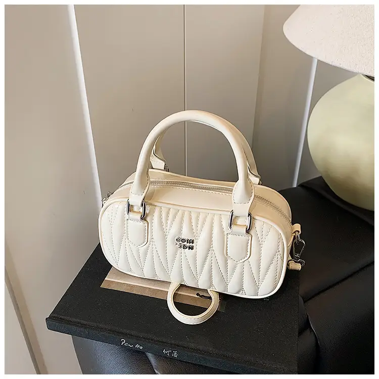 Black Quilted Crossbody Bag for Women 2025 — feature 22