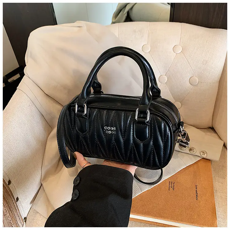 Black Quilted Crossbody Bag for Women 2025 — feature 23