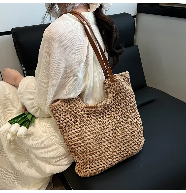 New Large Capacity Woven Women's Shoulder Bag — feature 15