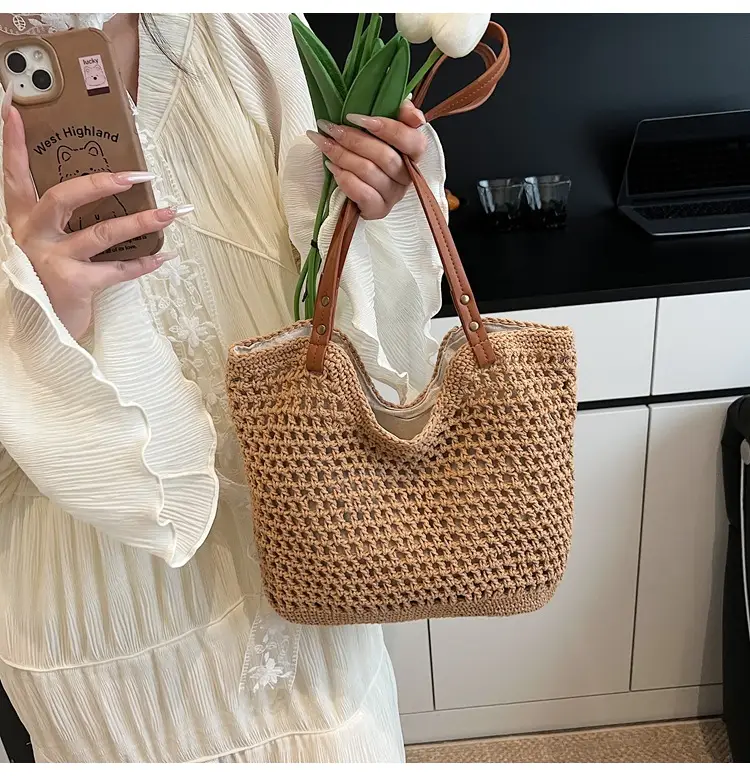 New Large Capacity Woven Women's Shoulder Bag — feature 21