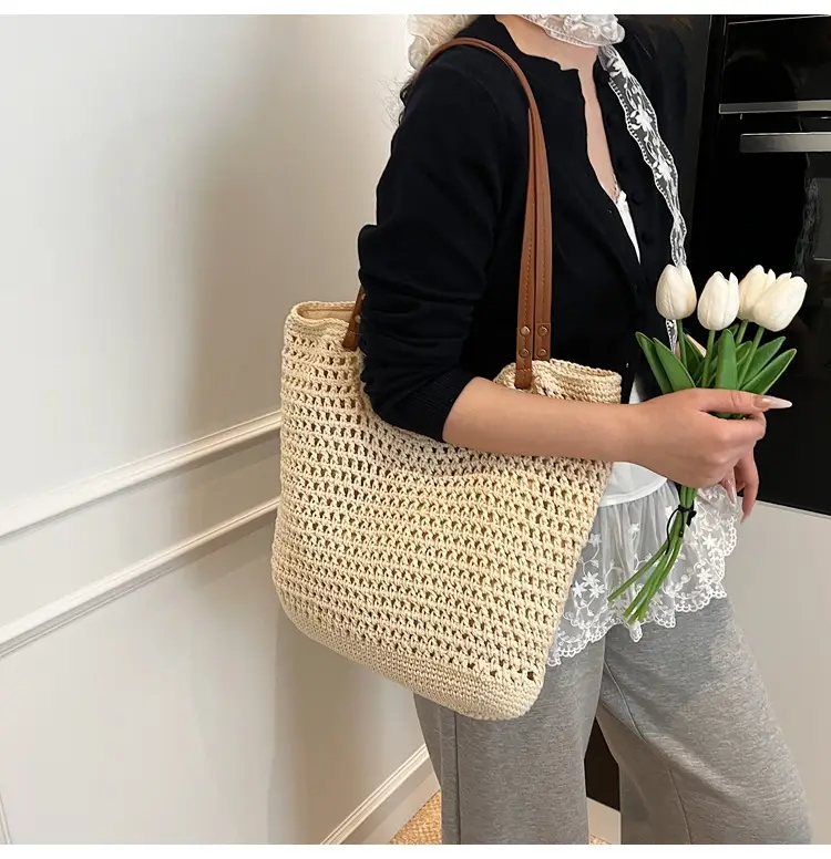 New Large Capacity Woven Women's Shoulder Bag — feature 24