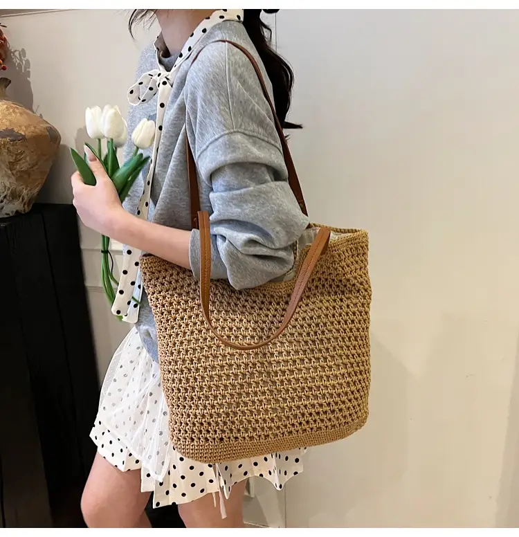 New Large Capacity Woven Women's Shoulder Bag — feature 31