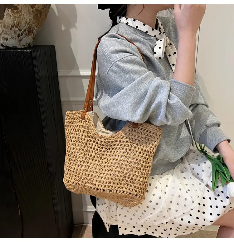 New Large Capacity Woven Women's Shoulder Bag — feature 34