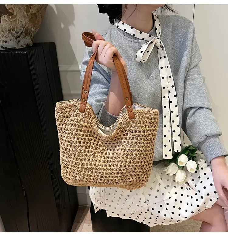 New Large Capacity Woven Women's Shoulder Bag — feature 35