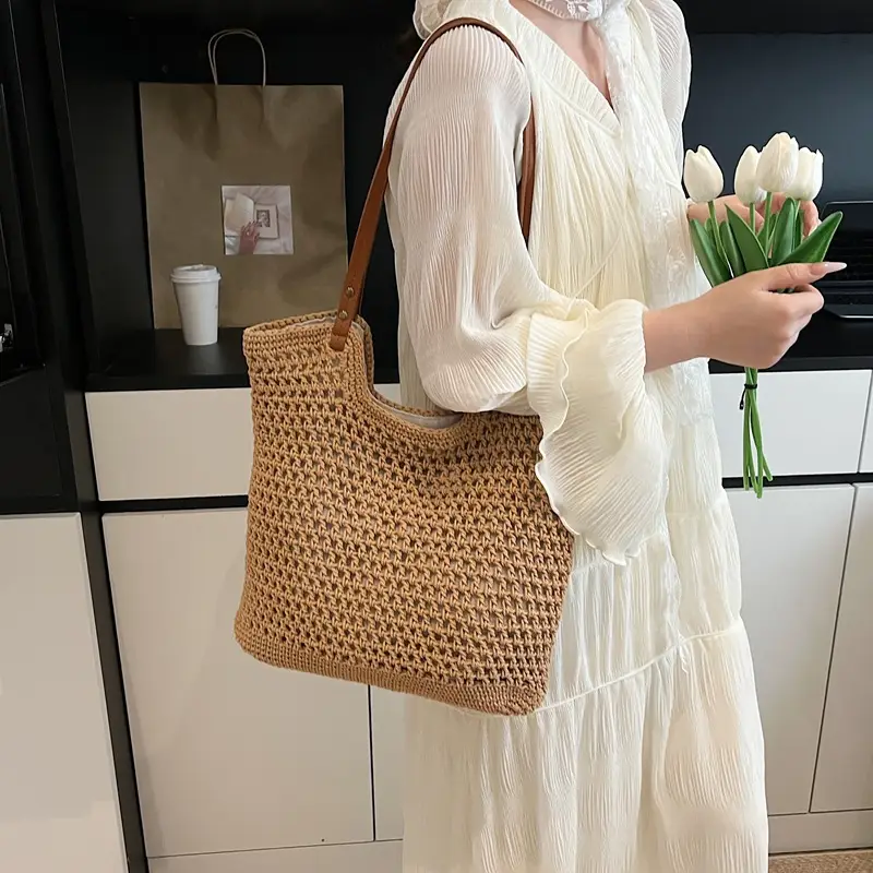 New Large Capacity Woven Women's Shoulder Bag - Image 3