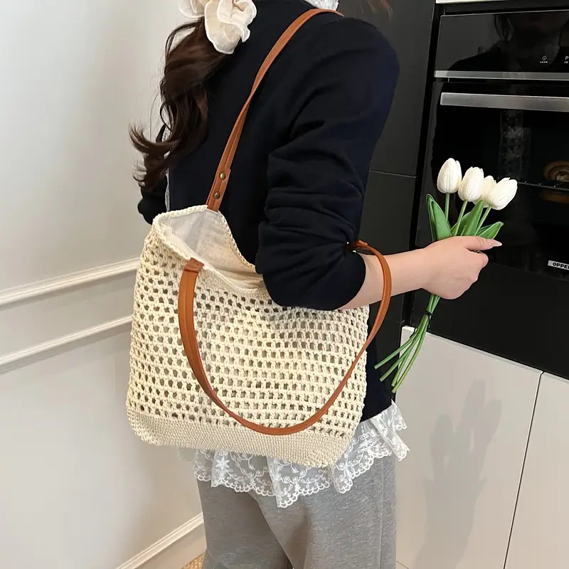 New Large Capacity Woven Women's Shoulder Bag - Image 4