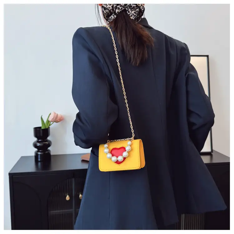 Korean Style Love Heart Crossbody Bag for Girls Girls — feature 15