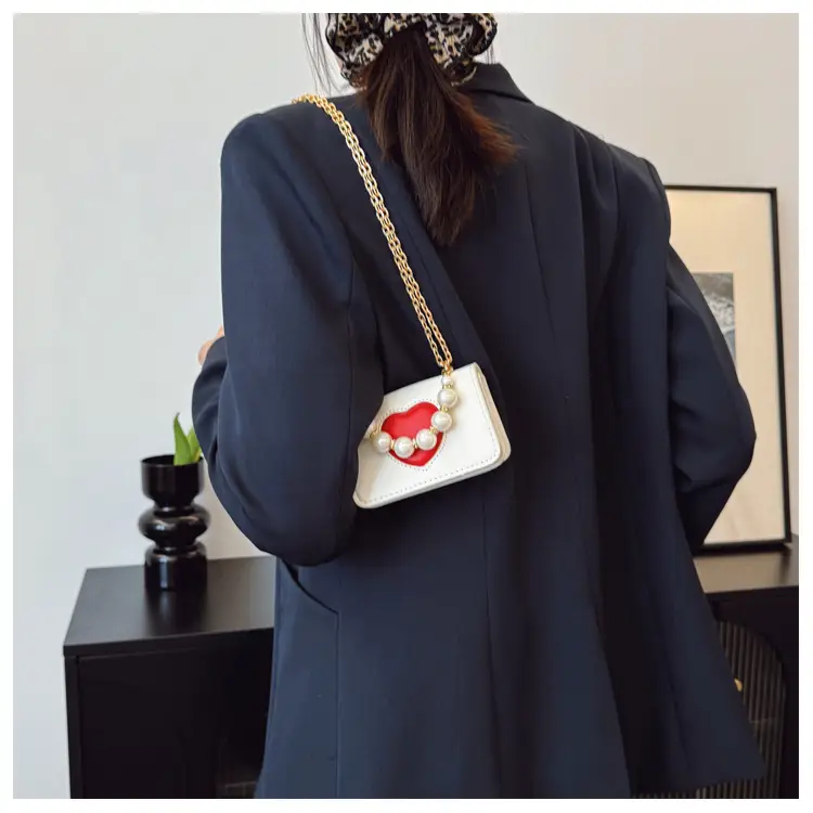 Korean Style Love Heart Crossbody Bag for Girls Girls — feature 18
